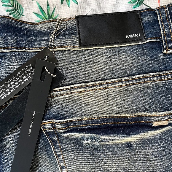 Amiri Distressed Washed Jeans - Picture 6 of 6